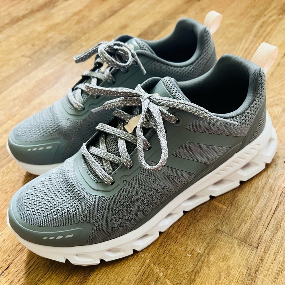 WOMENS AVIA Sneakers